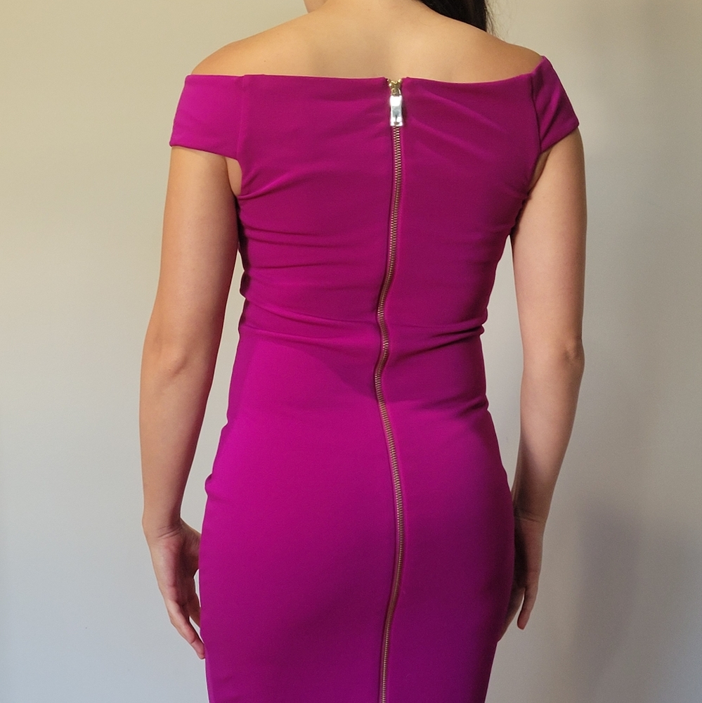 Dress - Picture 2 of 4